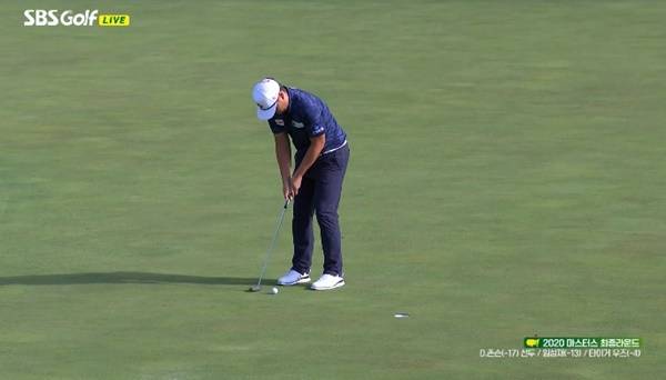 프로골프 임성재가 미국프로골프(PGA) 투어 센트리 토너먼트 오브 챔피언스 3라운드 중간합계 17언더파 202타를 적어내며 공동 5위에 이름을 올렸다. 사진은 임성재가 지난해 미국 조지아주 오거스타의 오거스타 내셔널골프클럽(파72)에서 열린 제84회 마스터스 토너먼트 4라운드 5번홀에서 퍼팅샷을 하고 있다. [사진=SBS Golf 캡처]
