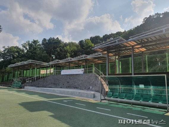 의정부 직동축구장 태양광발전설비 설치현장. 사진제공=의정부시