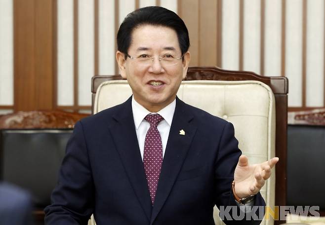 ▲ 김영록 전남도지사는 “광주 민간공항은 당초 합의한데로 올해까지 이전할 수 있도록 광주시의 대승적인 판단이 필요하다”고 강조했다.[사진=전남도]