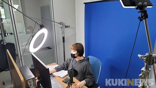 오는 19일 개소하는 강원 동해시 청년 창작 공간 '열림'의 스튜디오 전경.(사진=동해시 제공)