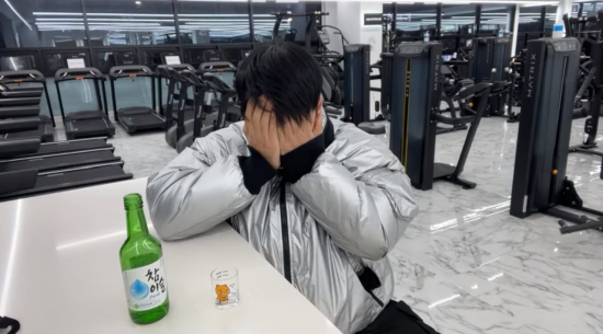 헬스 유튜버 '핏블리'가 운영하는 헬스장 중 한 곳을 폐업한다. /사진=유튜브 채널 핏블리 캡처