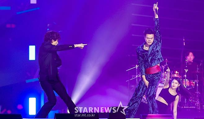 비-박진영 '디스코 콜라보'[★포토]