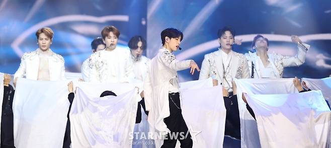 갓세븐 '완벽한 퍼포먼스'[★포토]