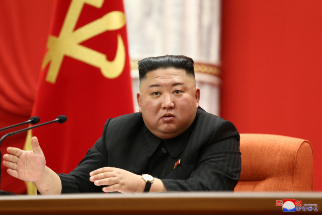 지난 10일 북한 노동당 중앙위원회 본부회의실에서 당 중앙위원회 제8기 제1차 전원회의가 열렸다고 11일 조선중앙통신이 보도했다. /연합뉴스