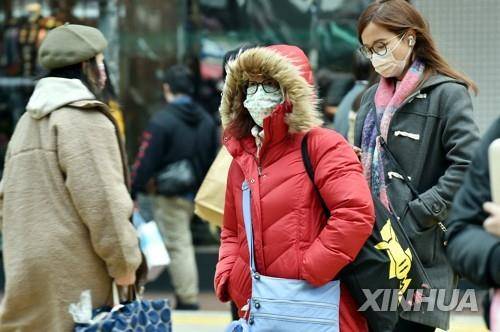 지난 8일 홍콩 시민들의 모습 [신화=연합뉴스]