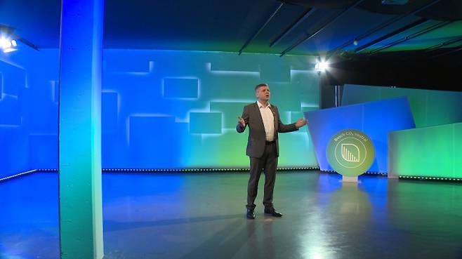 보쉬는 CES 2021 버추얼 전시회에서 건강, 생활, 모빌리티를 위한 인텔리전트, 지속가능한 솔루션들을 선보였다. 사진은 미하엘 볼레 보쉬 이사회 멤버. /사진제공=보쉬