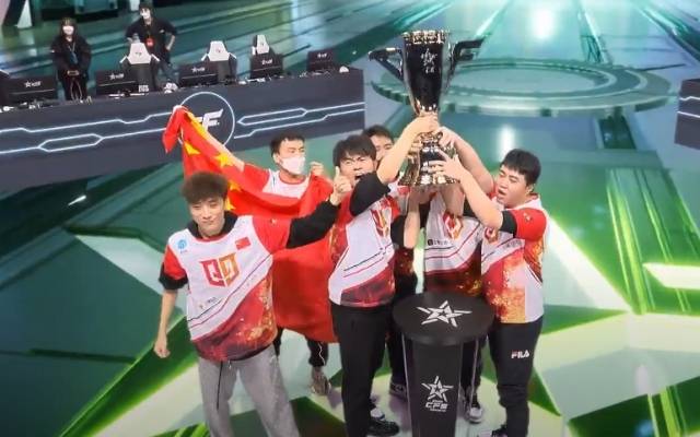 ‘CFS 2020 그랜드 파이널’ 우승팀 중국팀 칭지우. 스마일게이트 엔터테인먼트 제공