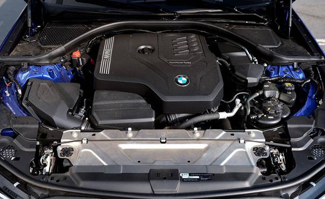 BMW 330i M 스포츠 패키지