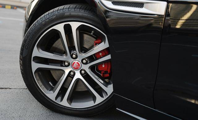 재규어 XE S 3.0 SC