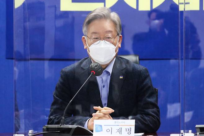 이재명 경기도지사가 14일 국회 의원회관에서 열린 군사시설 보호구역 해제 및 완화 당정협의에서 발언하고 있다.&nbsp;서상배 선임기자