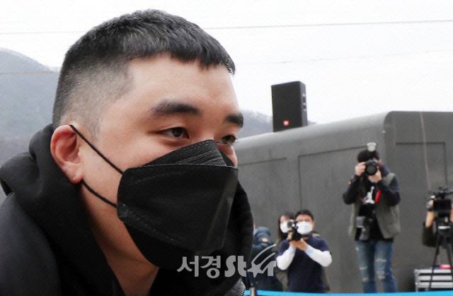 승리(이승현)가 특수폭행교사 혐의로 추가 기소됐다. / 사진=양문숙 기자