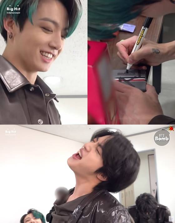 방탄소년단(BTS) 정국이 진의 새 휴대전화 이름을 '진'에서 '잔'으로 바꾸고 있는 모습 /사진=BANGTAN TV