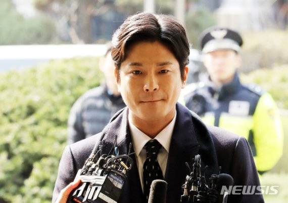 '버닝썬 사태' 최초 고발자인 폭행 사건 신고자 김상교 씨가 지난 2019년 3월19일 오전 서울 종로구 서울지방경찰청으로 피고소인 신분으로 출석하고 있다. /사진=뉴시스