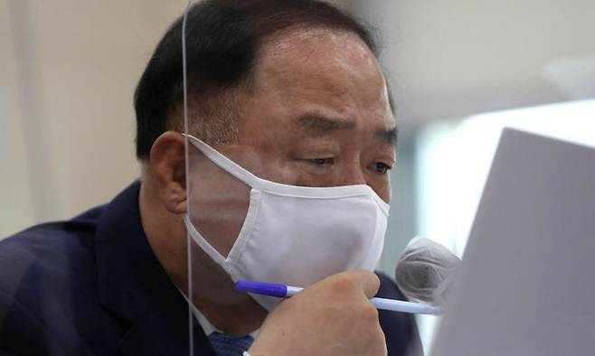 홍남기 부총리 겸 기획재정부 장관. 연합뉴스