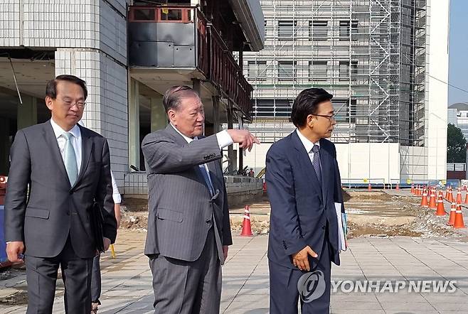 2016년 삼성동 GBC 현장을 방문한 정몽구 현대차그룹 명예회장 [현대차 제공. 재판매 및 DB 금지] photo@yna.co.kr