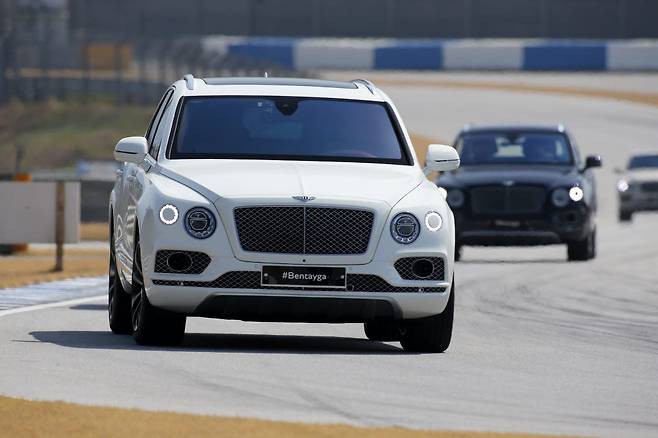 벤틀리 벤테이가.