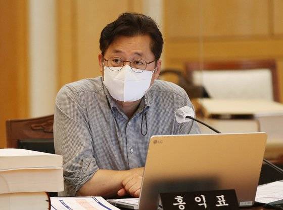 더불어민주당 홍익표 정책위의장. 뉴스1