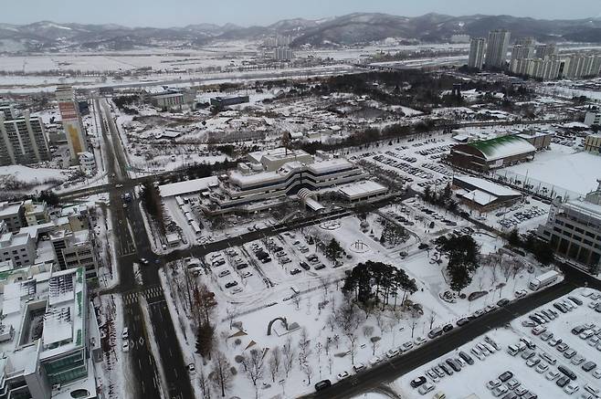 드론으로 찍은 시청 주변 전경 [아산시 제공. 재판매 및 DB 금지]