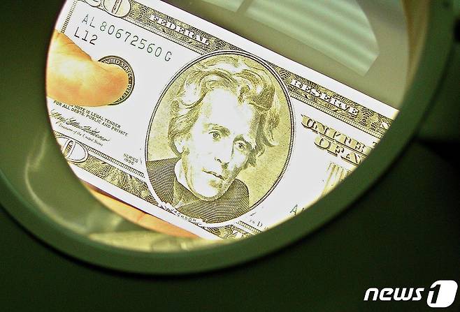 달러 지폐© AFP=뉴스1