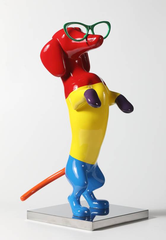 Some of the other works by Joo which center on the theme of stray dogs. [PARK SANG-MOON]