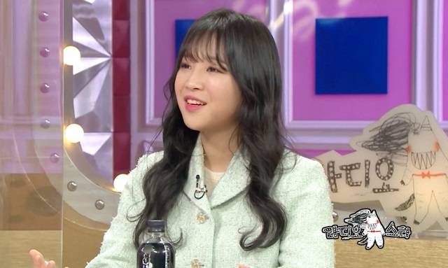 '먹방 유튜버' 쯔양이 20일 방송된 MBC '라디오스타'에 출연해 솔직한 심정을 털어놨다. /MBC 제공