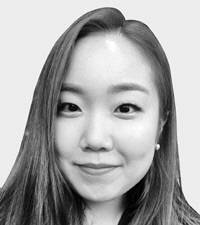 인아영 문학평론가