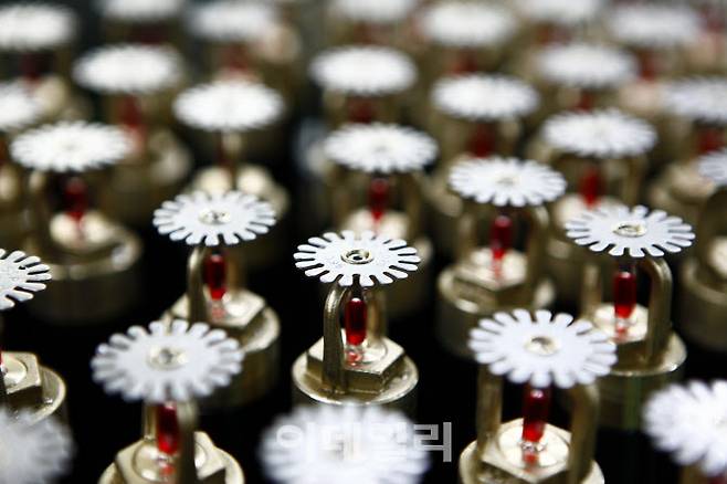 유리벌브 스프링쿨러 헤드. (사진= 파라텍)