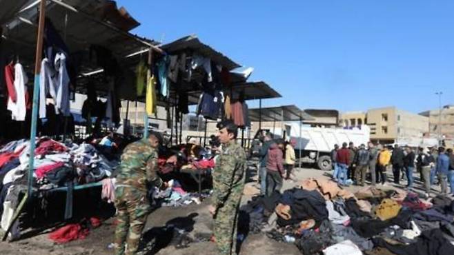 이라크 수도 바그다드의 자살폭탄 테러 현장. 연합뉴스