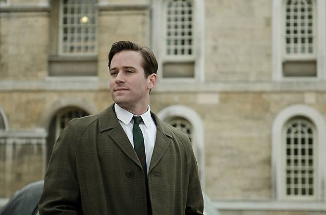 ▲ 아미 해머. 출처|영화 '파이널 포트레이트' 스틸