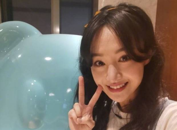 중국 유명 여배우 정솽(鄭爽)이 대리모가 임신 중인 아이들을 '반품' 하겠다고 나서면서 최근 스캔들에 휩싸였다. 사진=웨이보 캡처