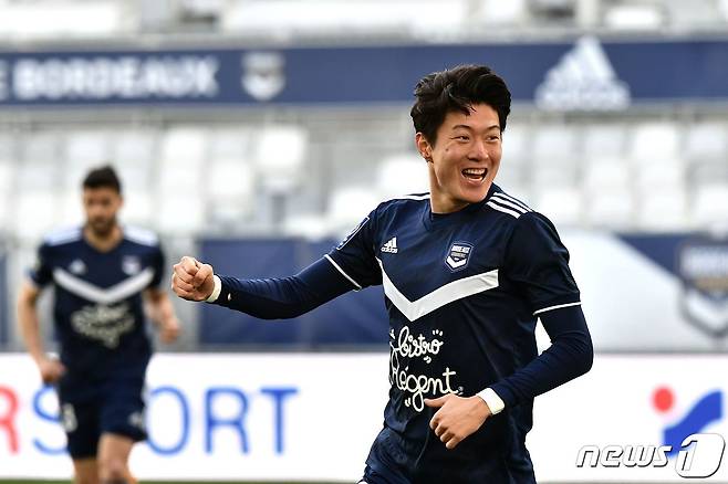 황의조가 멀티골을 터뜨린 보르도가 앙제를 꺾고 3연승을 달렸다. © AFP=뉴스1