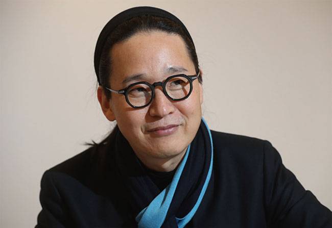 송길영 바이브컴퍼니 부사장은 “2021년에는 이성적 사고, 업의 진정성, 성숙한 공존 등 세 가지를 기준 삼아 버리고 취해야 한다”고 강조했다. 사진 장련성 조선일보 기자