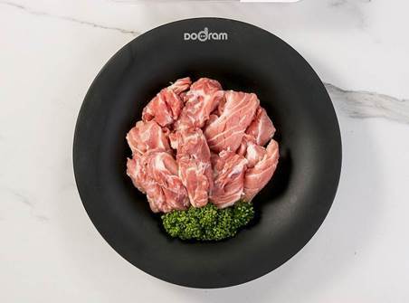 부드러운 식감과 담백한 맛으로 가장 인기있는 특수부위인 등심꽃살 (사진제공=도드람)