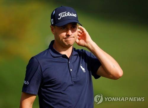 동성애 비하 발언으로 곤욕을 치르는 토머스. 
[로이터=연합뉴스]