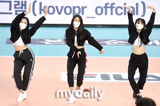 ▲ 치어리더 김연정 '센터의 위엄'