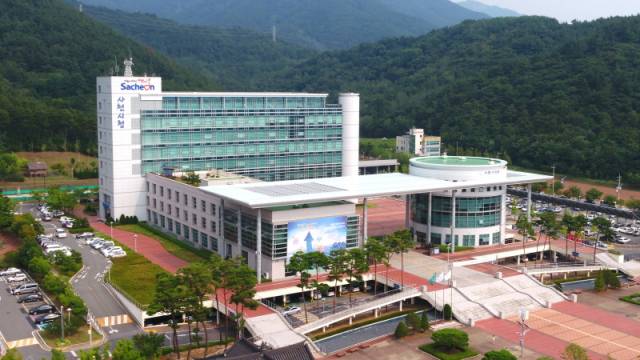 ▲사천시청 전경.ⓒ사천시