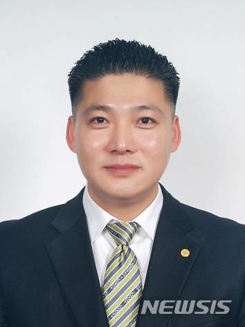 [수원=뉴시스] 양윤호 제17대 새마을지도자경기도협의회 회장. (사진=경기도새마을회 제공)