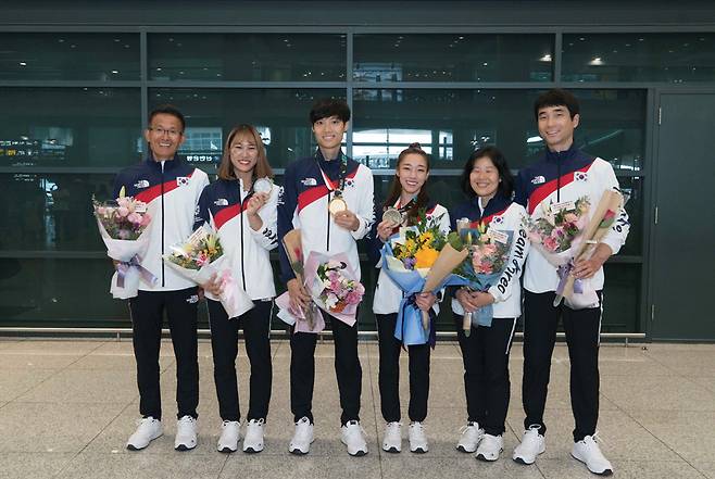 2018년 자카르타-팔렘방 아시안게임에서 메달을 석권한 스포츠클라이밍 국가대표팀. 사진 조선일보 DB