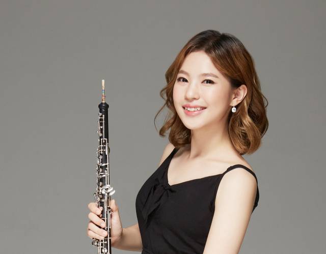 오는 29일 코리안심포니오케스트라와 신년 협연 무대를 펼칠 오보이스트 한이제/사진=코리안심포니