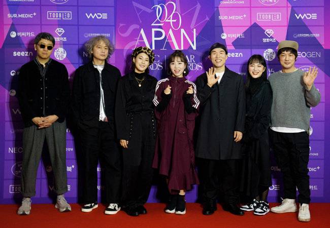 조선팝 장르를 만들고 있는 이날치.