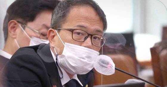 박주민 민주당 의원은 21대 국회 출범 후인 지난해 7월에도 법관 탄핵을 주장했었다. 박 의원은 2018년부터 당내에서 법관탄핵 여론을 주도해왔다. 연합뉴스