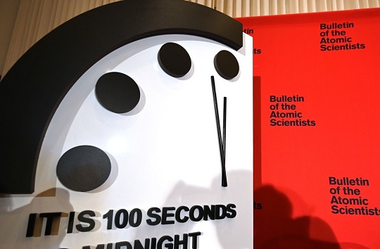 100초 전을 가리키는 지구 종말 시계. AFP연합뉴스