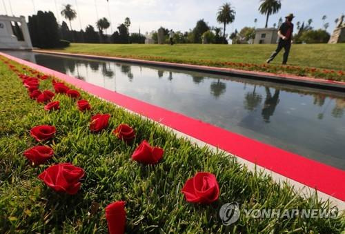 미 캘리포니아 로스앤젤레스의 할리우드 포에버 묘지. [AFP=연합뉴스 자료사진, 사진은 기사 본문에 등장하는 묘지공원과 직접 관련이 없음]