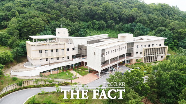 담양군노인복지타운(사진)이 민간후원자원 공모사업에 제안한 ‘꽃보다 향기로운 노후 노년 문화교실’ 시책 사업이 우수 사업으로 선정됐다./담양군 제공