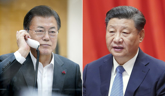 문재인 대통령이 26일 시진핑 중국 국가주석과의 새해 첫 정상통화를 약 40분간 했다.연합뉴스
