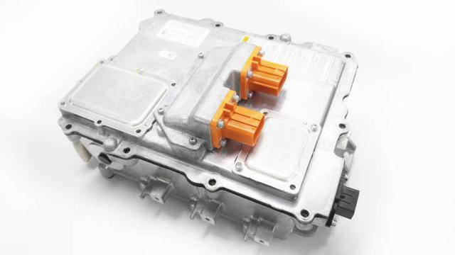 현대모비스의 전기차 탑재형 충전기(OBC). 현대모비스 제공