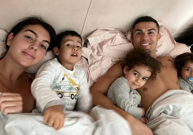 호날두 가족   캡처=호날두 SNS