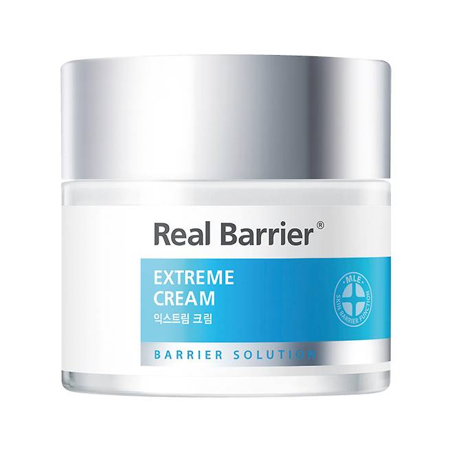 피부 장벽을 강화하는 리얼베리어 익스트림 크림, 3만8천원, Real Barrier.
