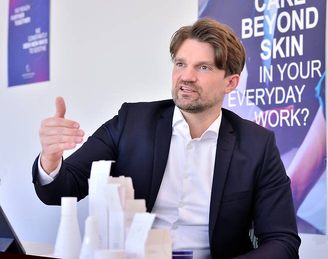 Endrik Hasemann, general manager of Beiersdorf Korea (Park Hyun-koo/The Korea Herald)