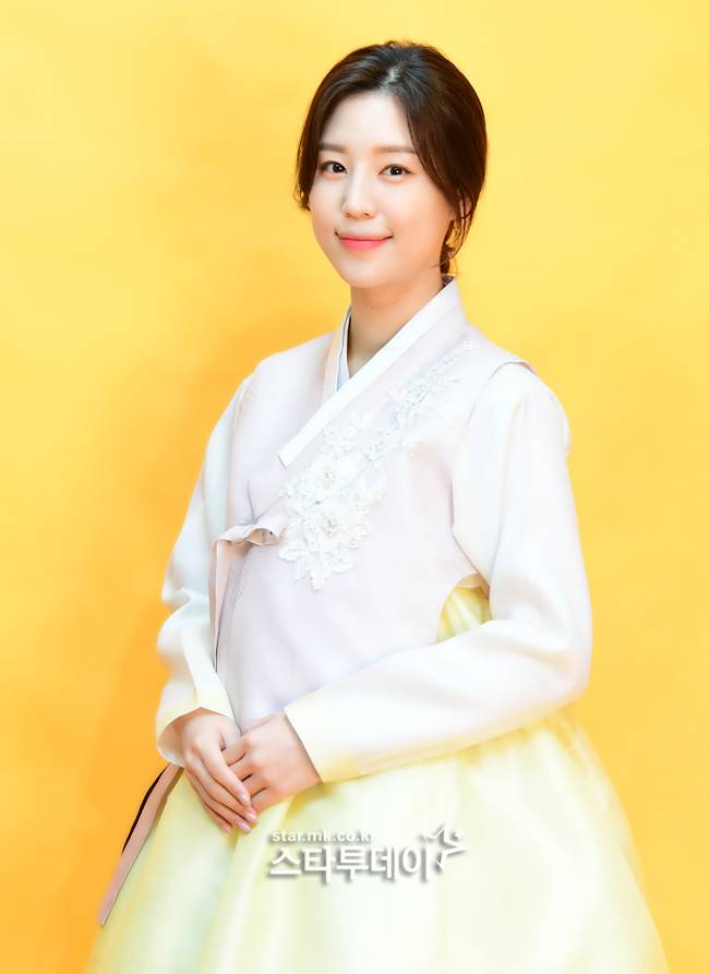 조수연 전 MBN 기상캐스터는 5년간 정들었던 회사를 떠나 방송인으로의 새로운 시작을 알렸다. 사진|강영국 기자